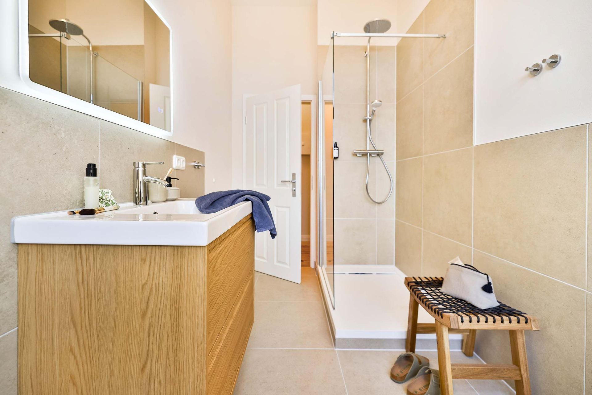 Am Bahnhof – Wohnbereich